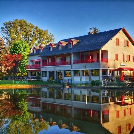 Le Lac Des Moines Condat  외부 사진