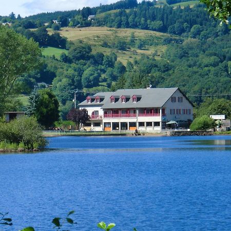 Le Lac Des Moines Condat  외부 사진