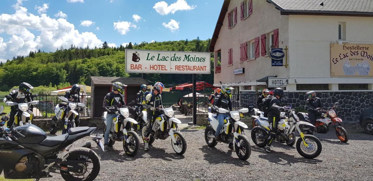 Le Lac Des Moines Condat  외부 사진